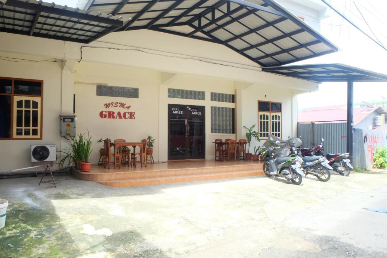 Wisma Grace امبون المظهر الخارجي الصورة